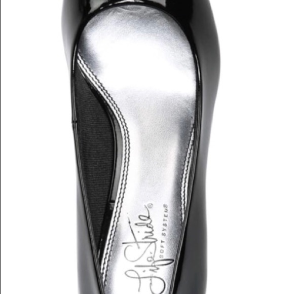 Life Stride Black shiny pumps. NIB - Picture 6 of 8